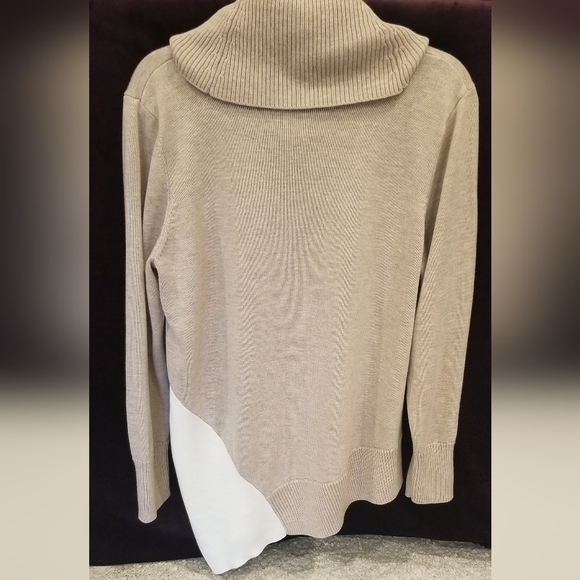 Calvin Klein Beige Sweater with White Detail - Picture 3 of 3